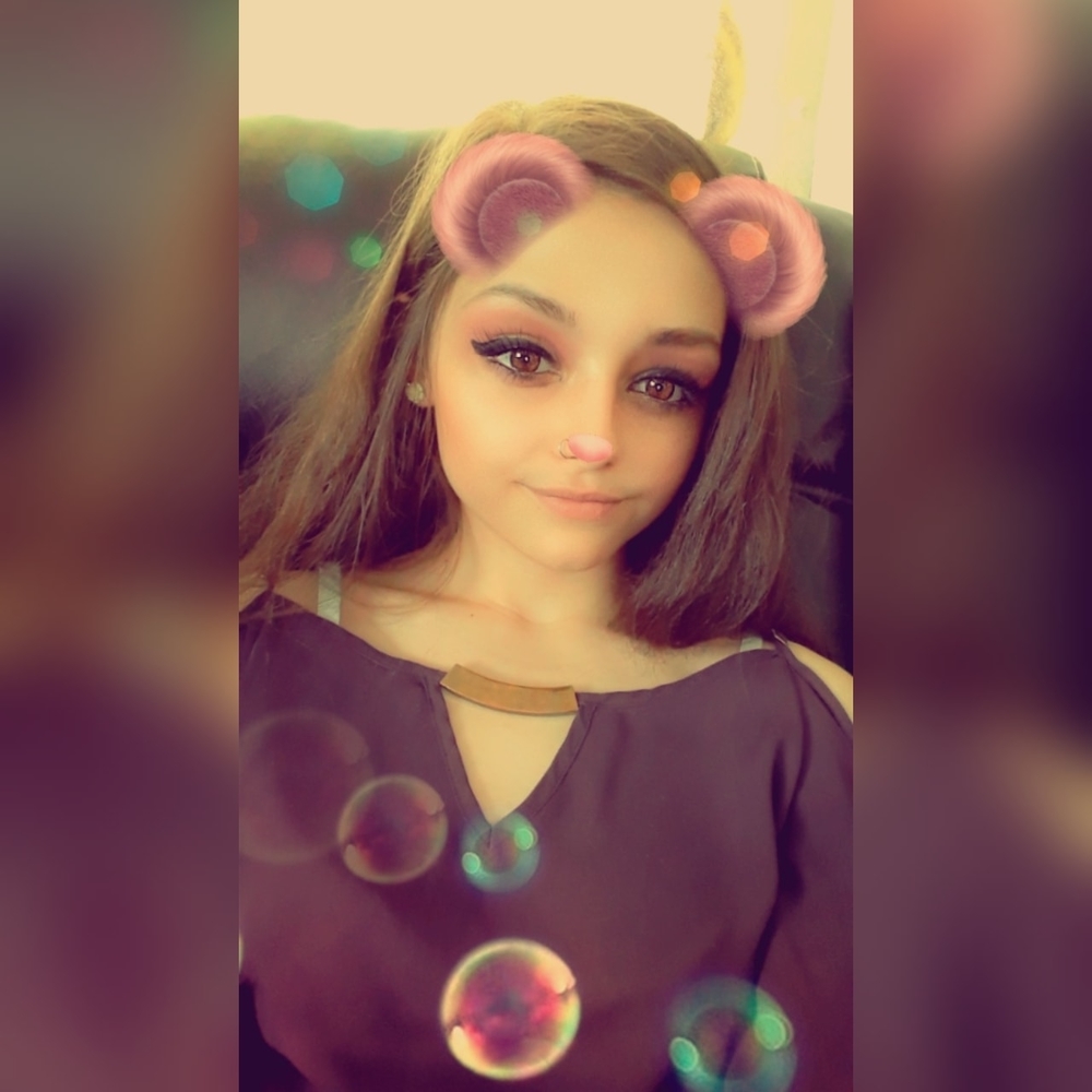Meet your Posher, Lizzee
